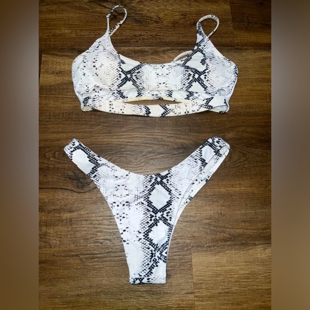 Zaful Snakeskin Cheeky Bikini